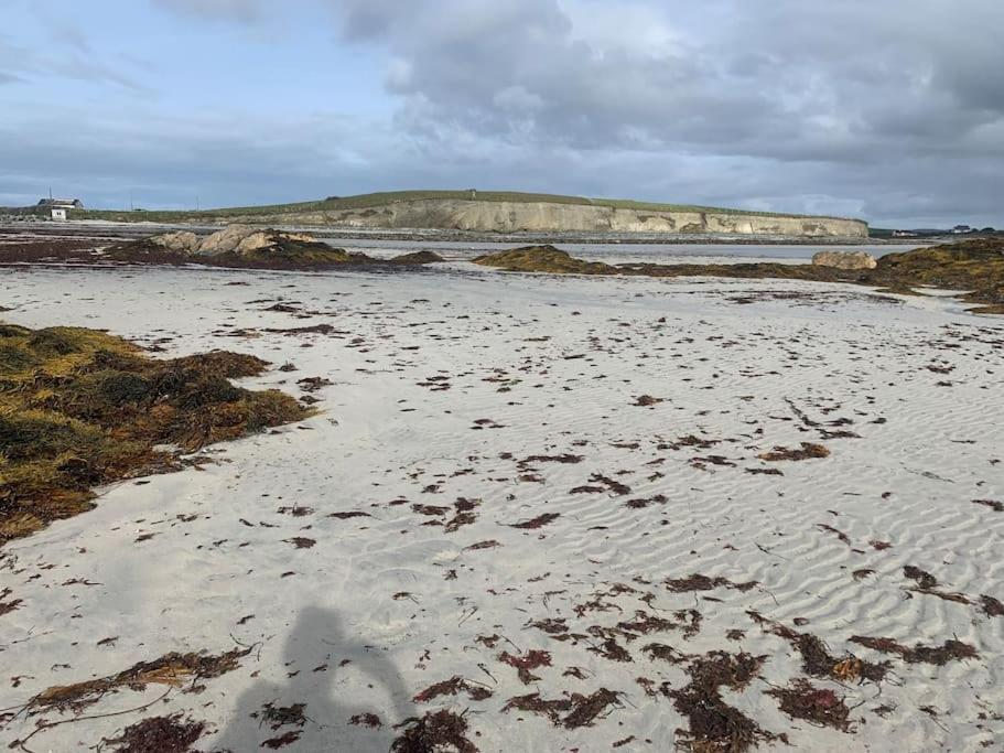 Pink Cottage Ballyconneely Bagian luar foto